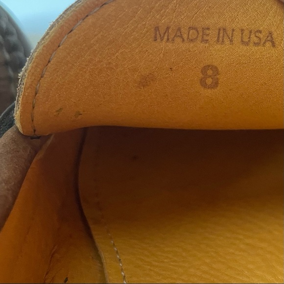 Quoddy Pebble Grain Leather Moccasin - Picture 5 of 9